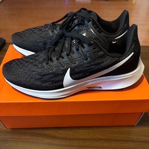 Nike Air Zoom Pegasus 36 running shoes - women’s size 9